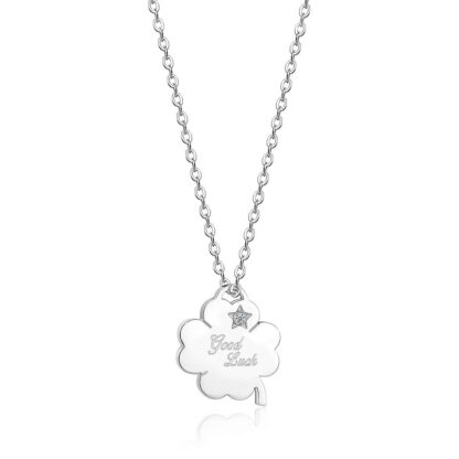 collana con ciondolo quadrifoglio e incisione