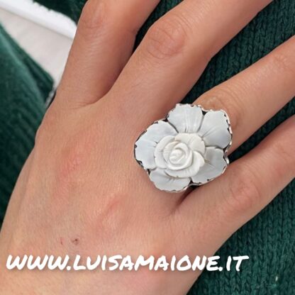 anello cammeo con rosa - immagine 4