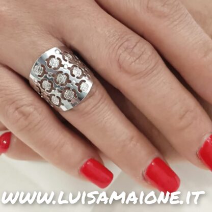 Anello Fascia Traforata Roselline