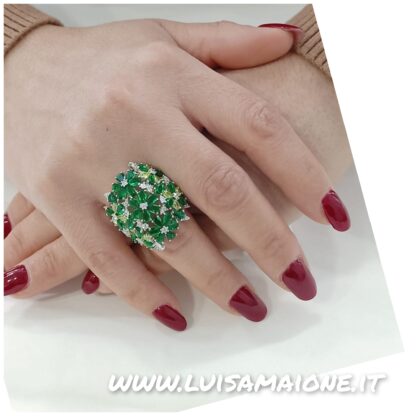 Anello Fascia Bombata con Fiori di Smeraldo - immagine 4